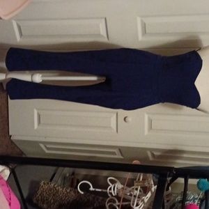 Women's express sleeveless crop jumpsuit size 4